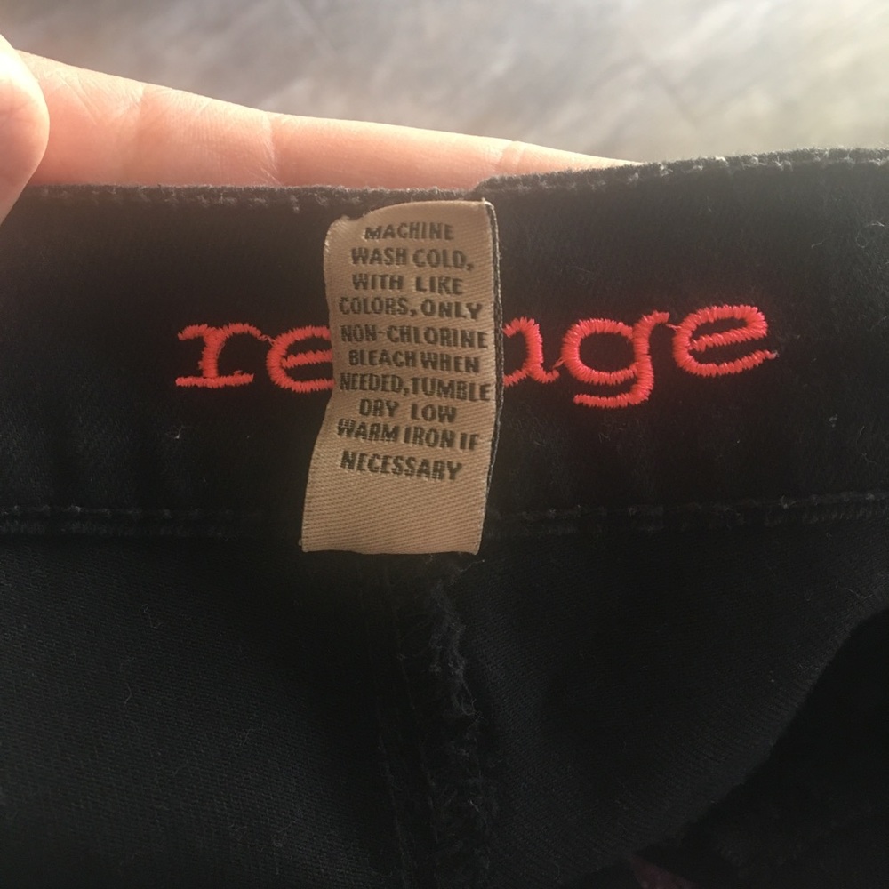 NWOT Refuge Black Shorts - Picture 3 of 8